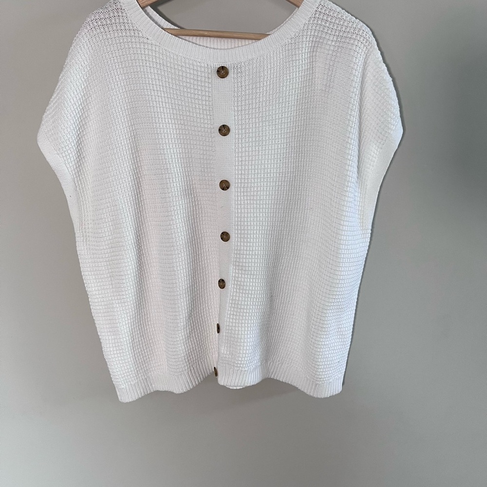 CJ Banks White Textured Oversized Short Sleeve Sweater Button Back - Picture 2 of 6
